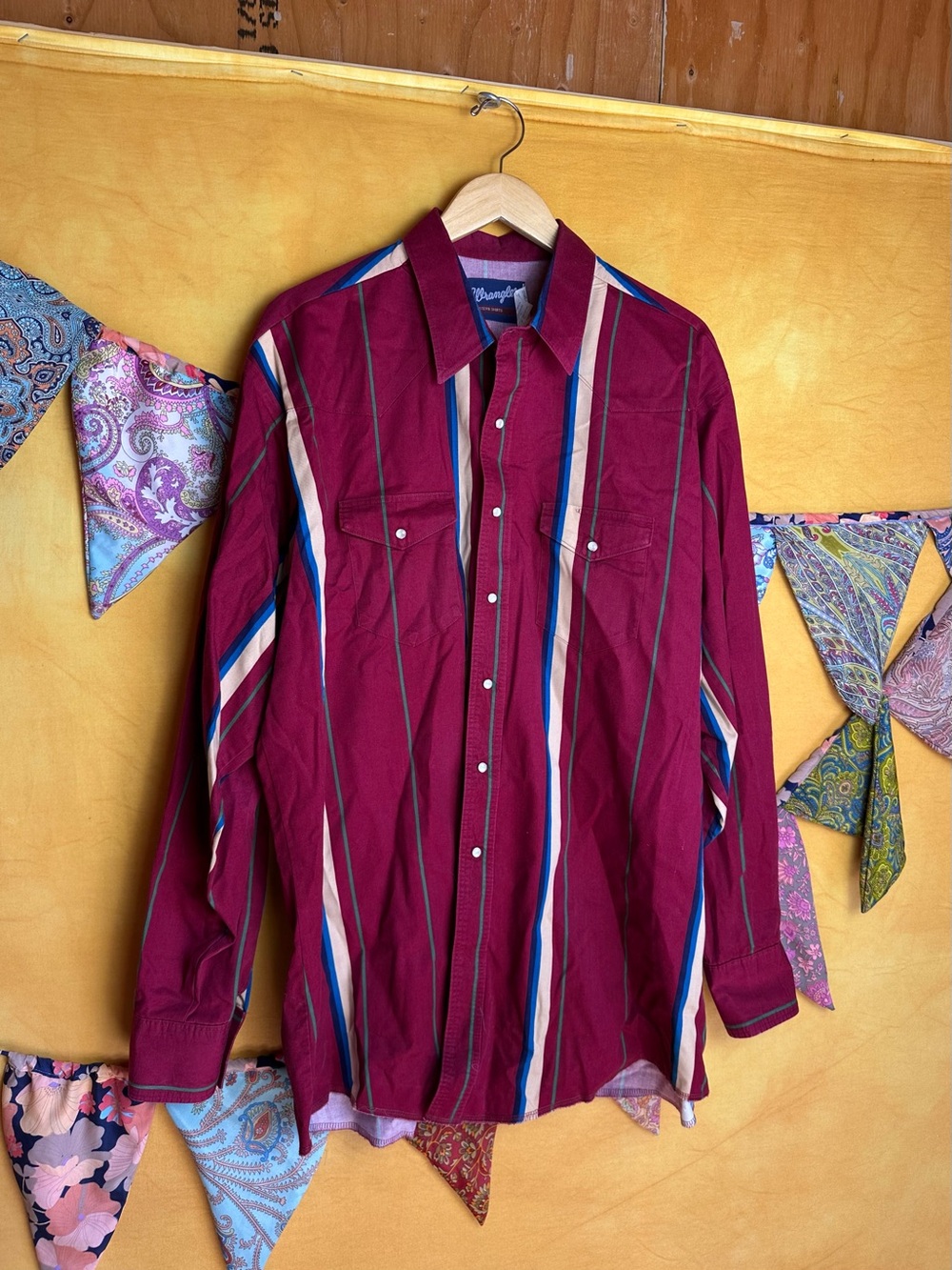 Vintage Wrangler Men’s Burgundy Stripe Western Shirt Pearl Snap